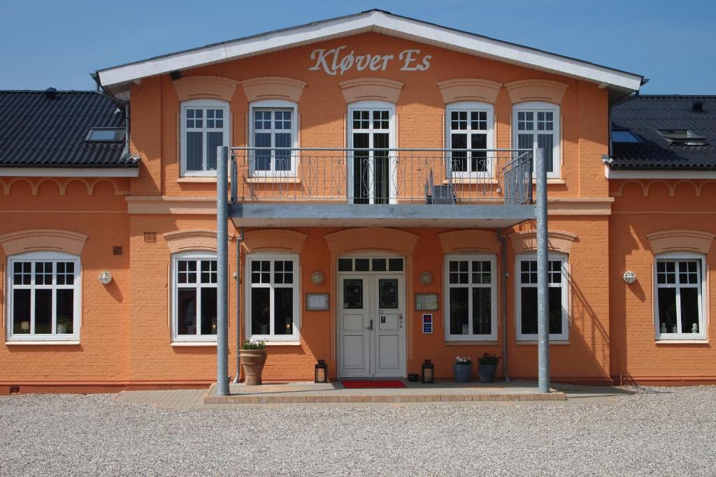 Hotel Klover Es Hellevad Екстериор снимка